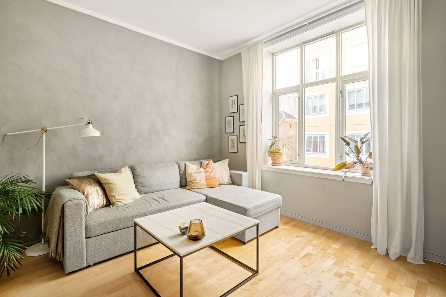 Living room, original photo