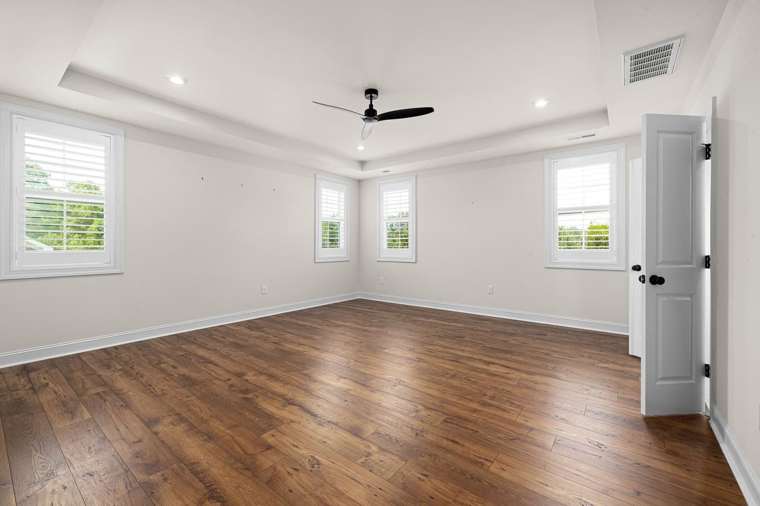 Empty bedroom, original photo